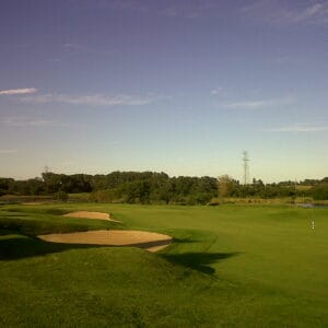 Stonewall Orchard Golf Club in Chicago