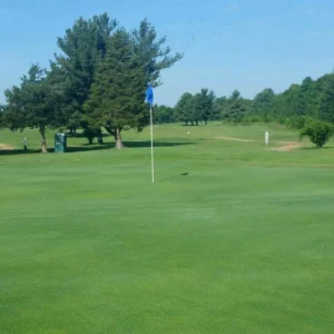 Four Winds Golf Club in Huntington
